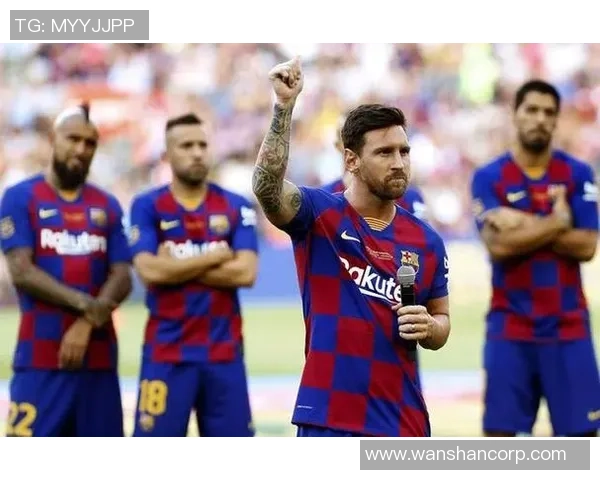 足球巨星的奢华生活揭秘从训练场到私人豪宅的精彩瞬间